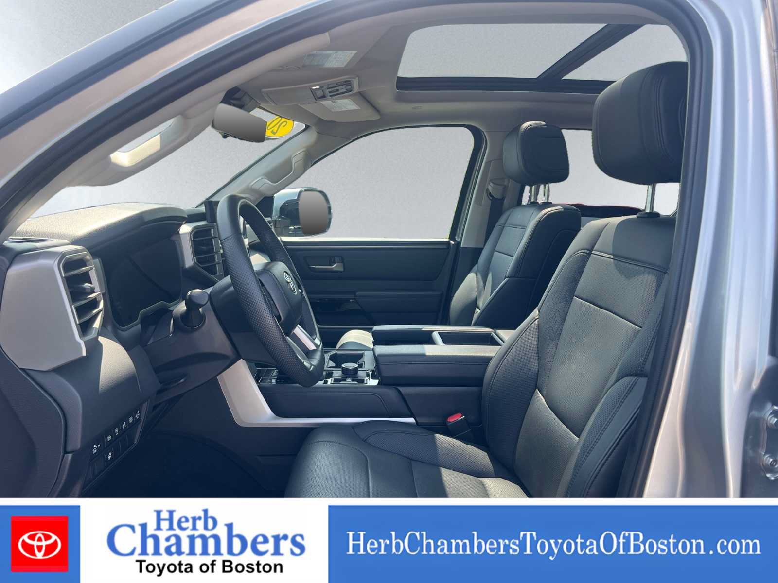 Used 2024 Toyota Tundra Limited AWD/4WD image 6