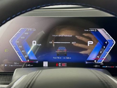 New 2026 BMW ALPINA XB7 image 13