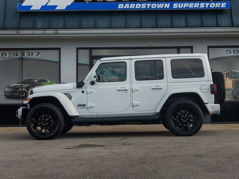 Used 2021 Jeep Wrangler Unlimited Sahara image 9