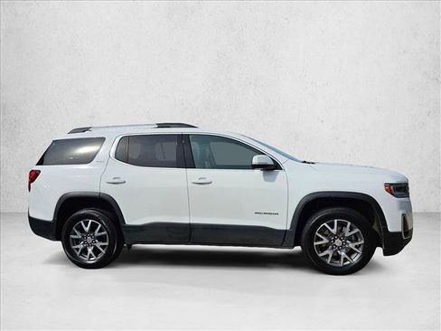 Used 2023 GMC Acadia SLT image 4