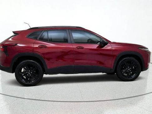 Used 2024 Chevrolet Trax ACTIV w/ Sunroof Package FWD image 10