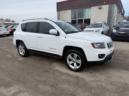 Used 2016 Jeep Compass Latitude image 8
