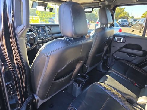 Used 2021 Jeep Gladiator Overland image 7