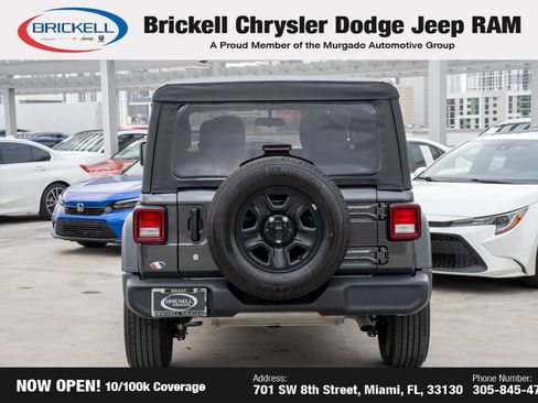 Used 2023 Jeep Wrangler Sport image 6