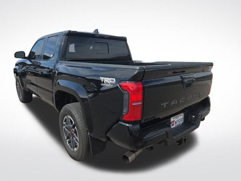 Used 2024 Toyota Tacoma TRD Sport AWD/4WD image 7