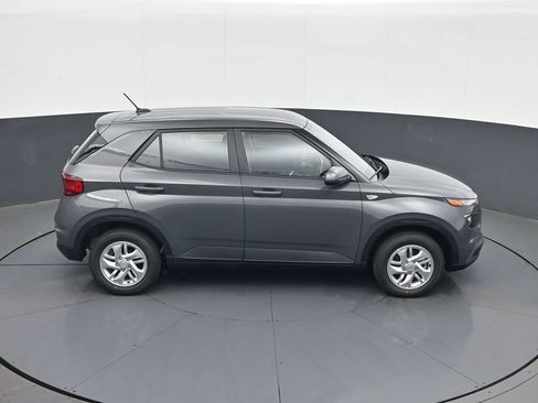 New 2026 Hyundai Venue SE FWD image 16