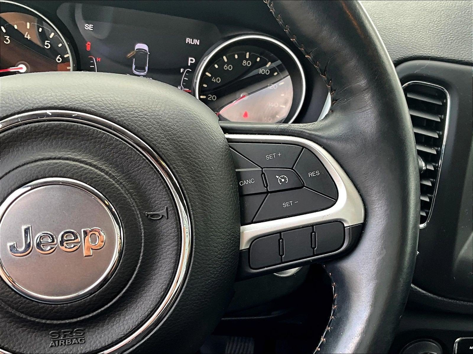 Used 2017 Jeep Compass Latitude w/ Popular Equipment Group FWD image 12