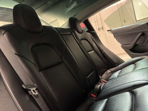 Used 2021 Tesla Model 3 Long Range image 25