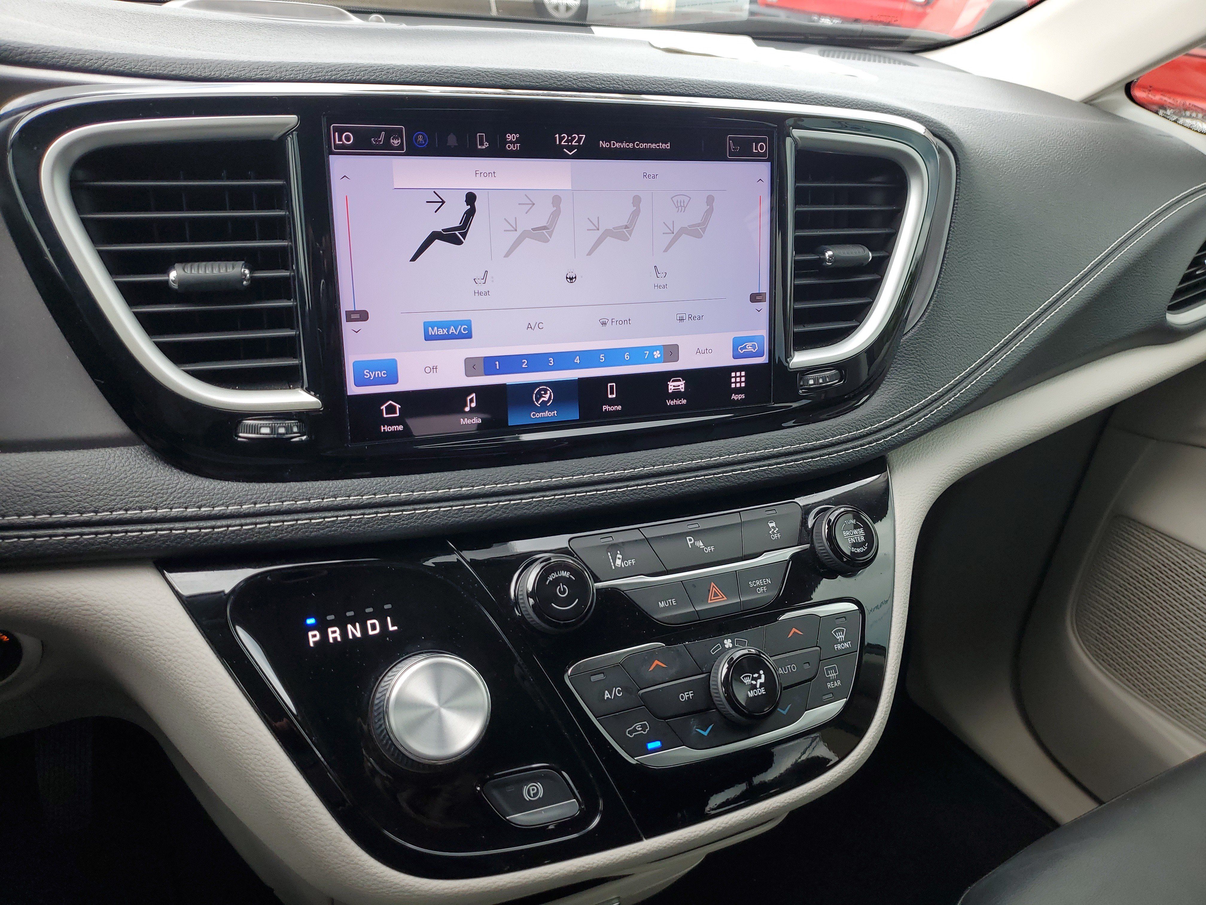 Used 2022 Chrysler Pacifica Touring-L FWD image 23