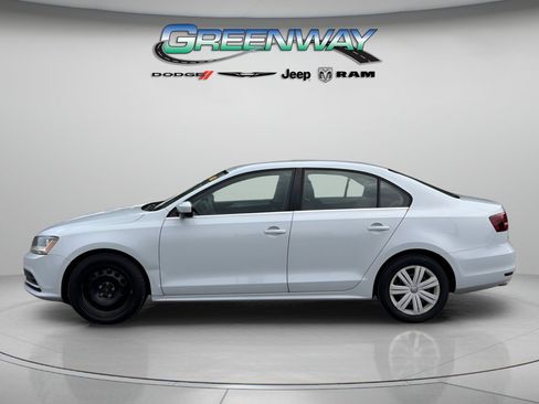 Used 2017 Volkswagen Jetta S FWD image 2