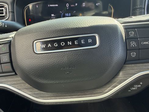 Used 2024 Jeep Wagoneer L Series III w/ Premium Group I image 42