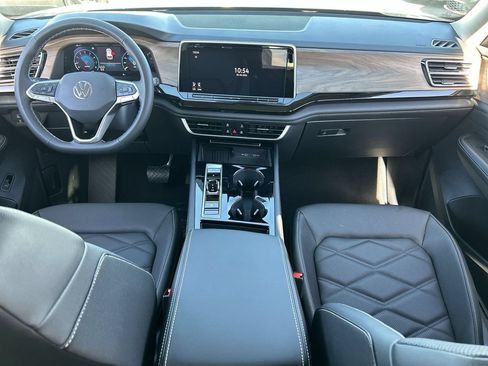 New 2026 Volkswagen Atlas SE FWD image 11