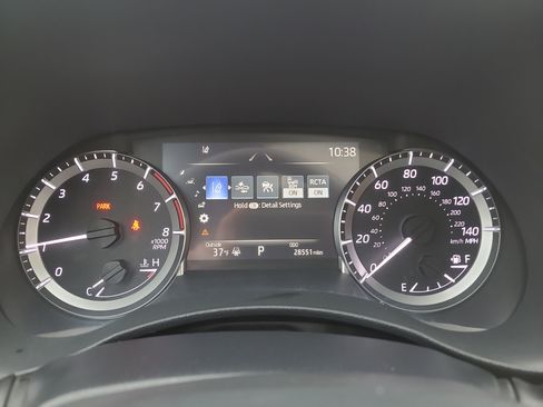 Used 2023 Toyota Highlander XLE image 24