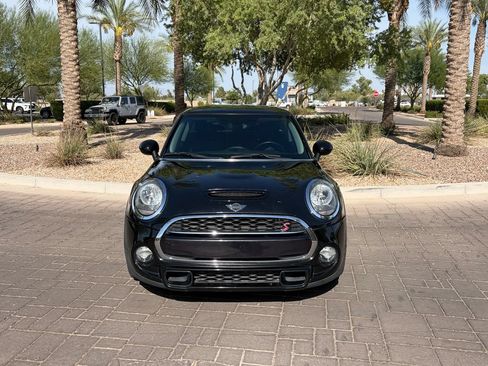 Used 2019 MINI Cooper S FWD image 2