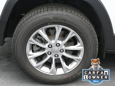 Used 2022 Jeep Cherokee Latitude Lux image 40