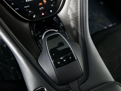 Used 2022 Aston Martin DBS Superleggera image 23