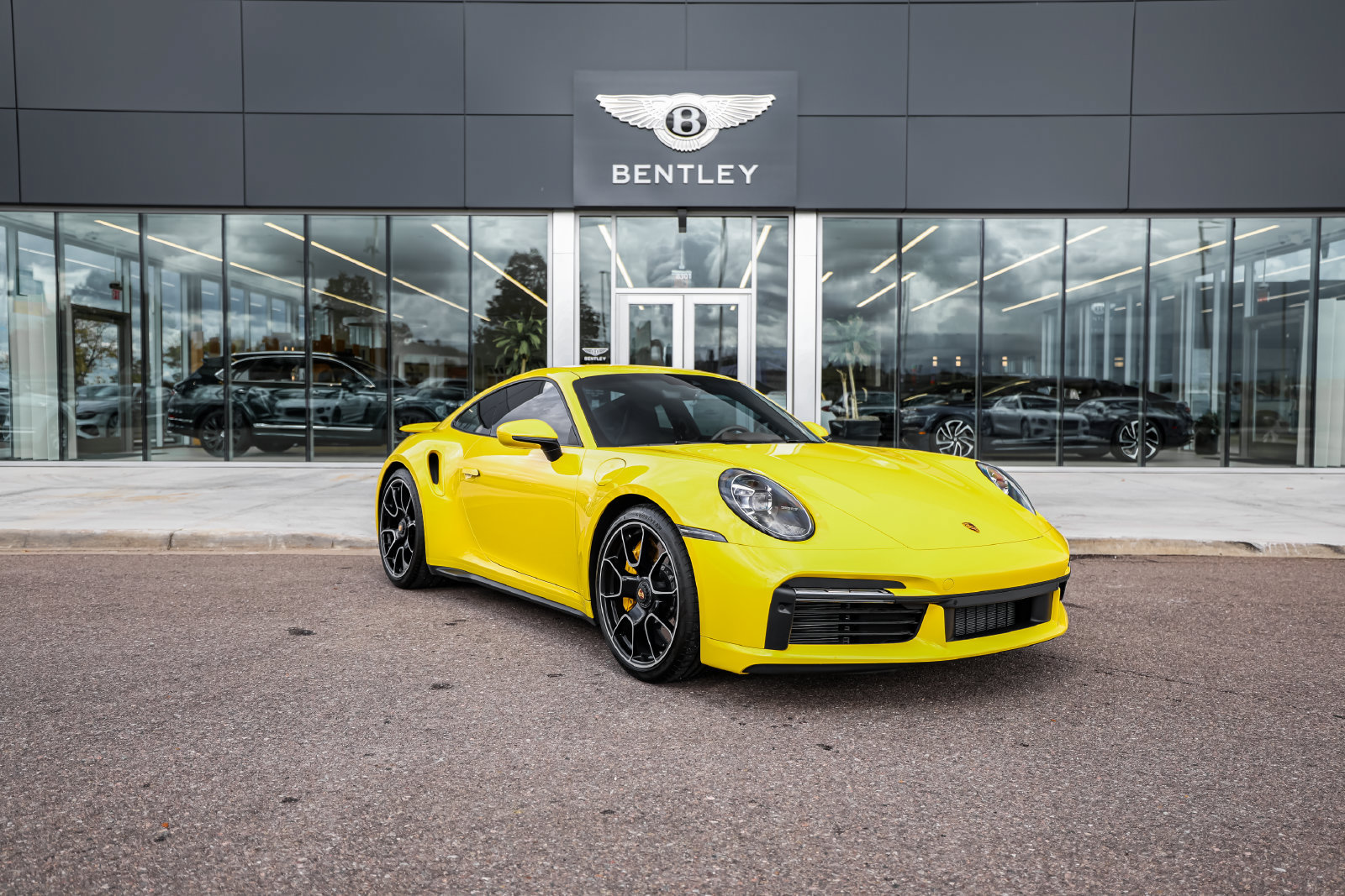 Used 2022 Porsche 911 Turbo S AWD/4WD image 17