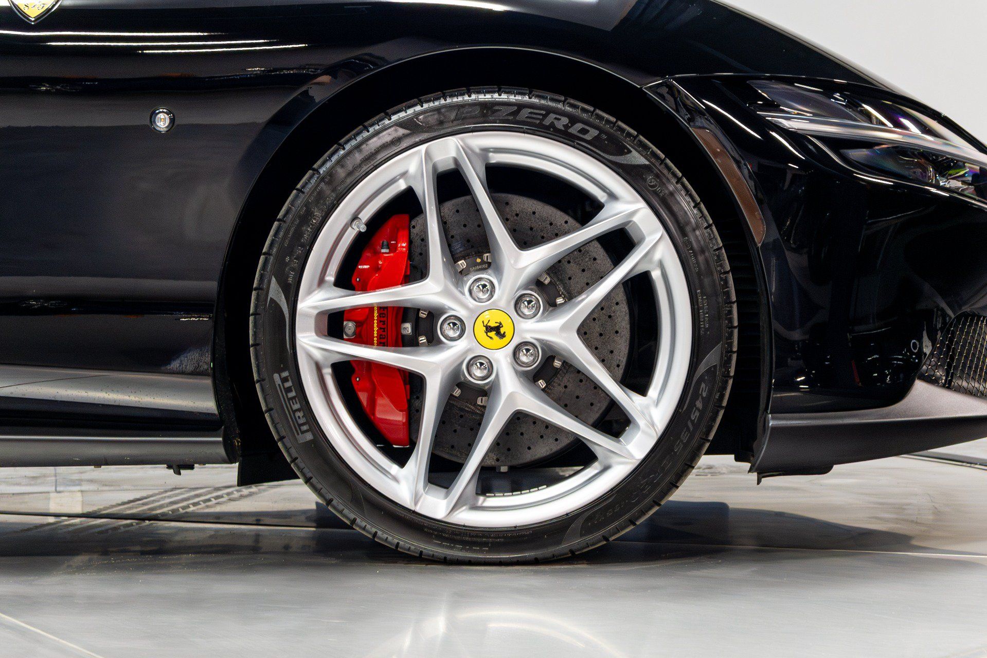 Used 2022 Ferrari Roma RWD image 24