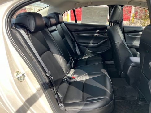 New 2026 MAZDA MAZDA3 2.5 S Sedan w/ Preferred Pkg image 29