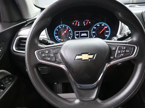 Used 2019 Chevrolet Equinox LS w/ LS Convenience Package FWD image 8