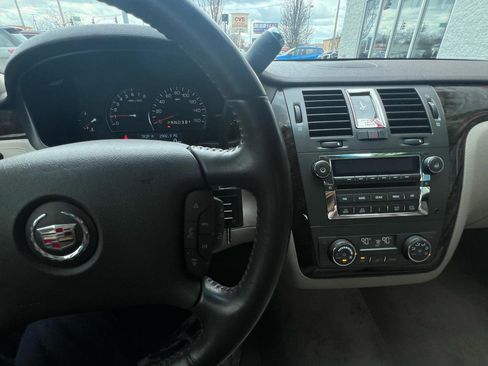 Used 2010 Cadillac DTS image 18