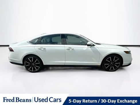 Used 2023 Honda Accord Touring image 10