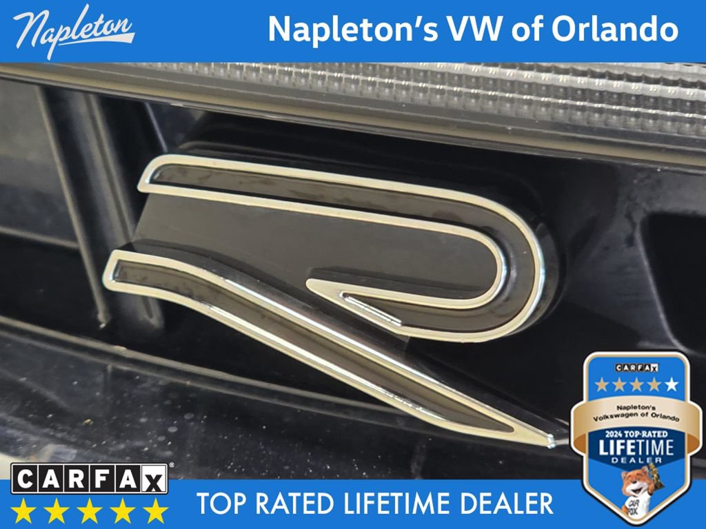 Used 2024 Volkswagen Tiguan SEL R-Line AWD/4WD image 3