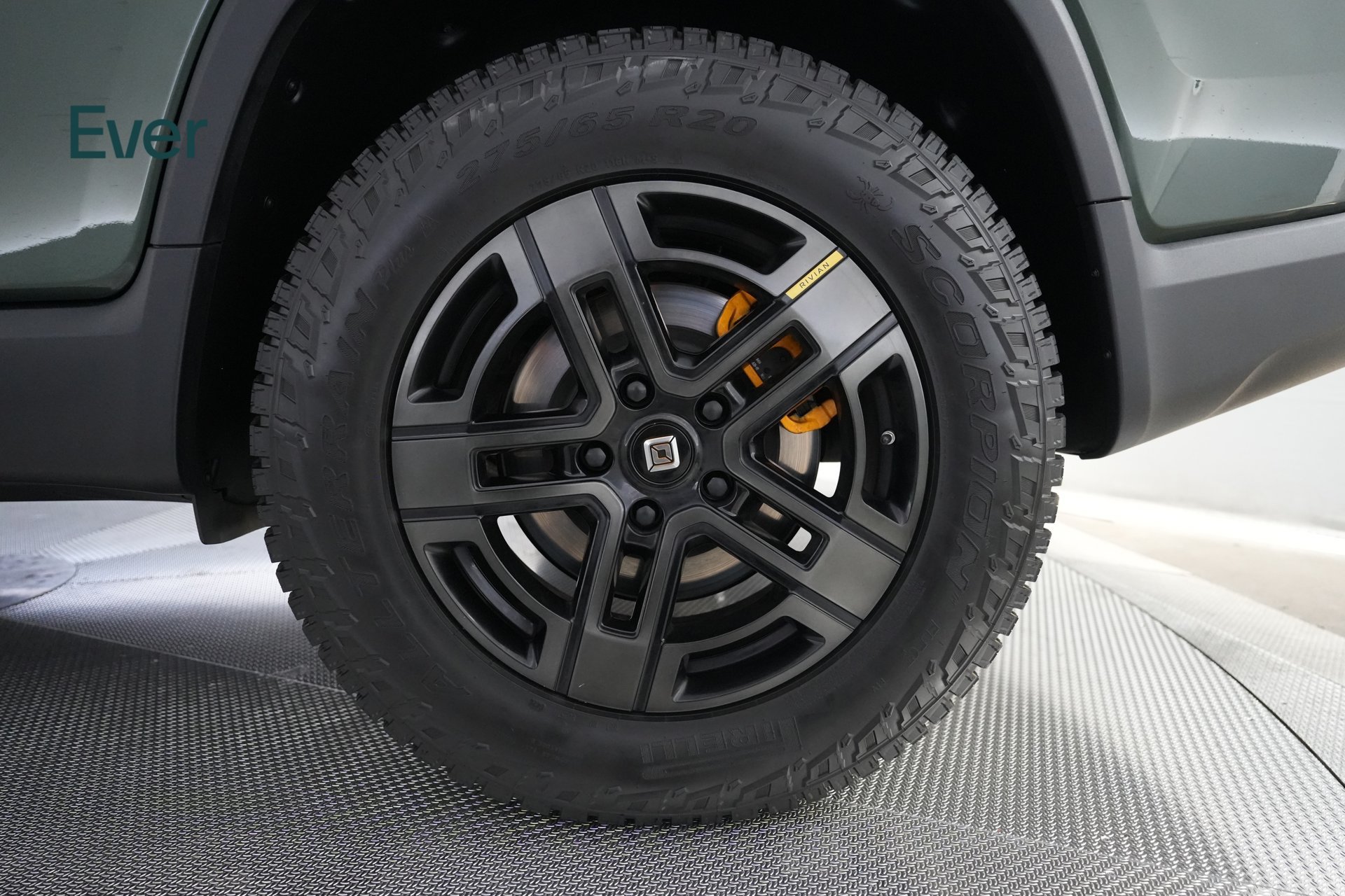 Used 2022 Rivian R1T Adventure AWD/4WD image 9