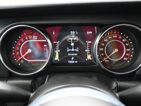 Used 2023 Jeep Gladiator Overland image 10