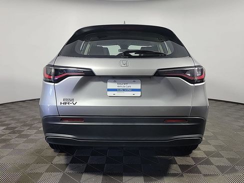 Certified 2023 Honda HR-V LX image 5