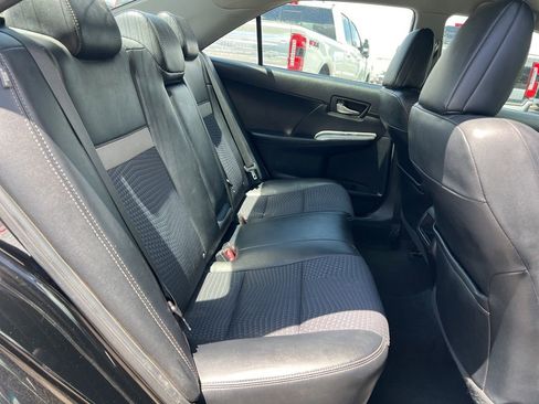 Used 2012 Toyota Camry SE FWD image 23