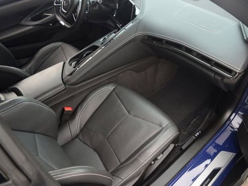 Used 2025 Chevrolet Corvette Z06 RWD image 13