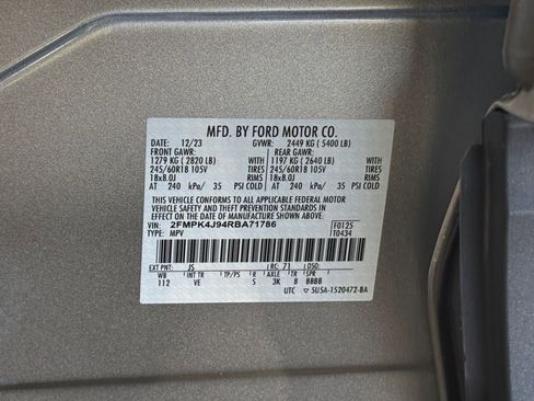 Used 2024 Ford Edge SEL image 29