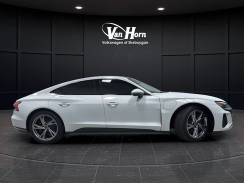 Used 2024 Audi e-tron GT Prestige w/ Prestige Package AWD/4WD image 8
