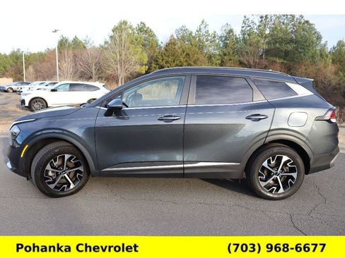Used 2023 Kia Sportage EX w/ EX Premium Package image 4