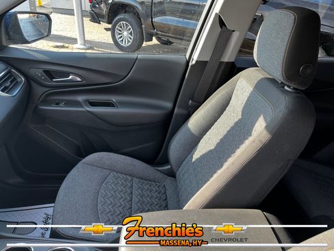 Used 2023 Chevrolet Equinox LT AWD/4WD image 19