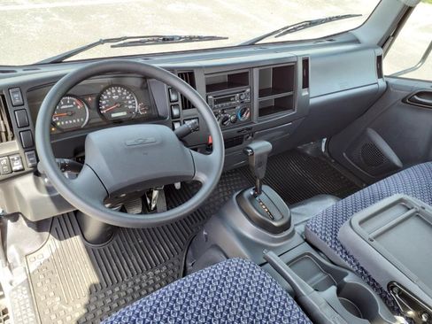 New 2024 Chevrolet Low Cab Forward image 7