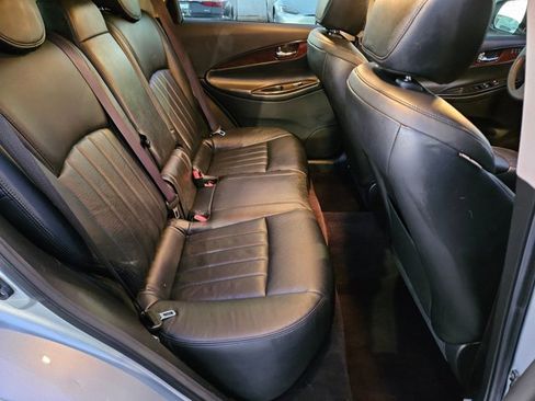 Used 2017 INFINITI QX50 2WD w/ Premium Plus Package image 20