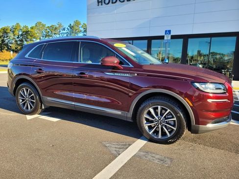 Used 2021 Lincoln Nautilus FWD image 16