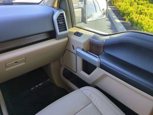 Used 2017 Ford F150 Lariat image 17