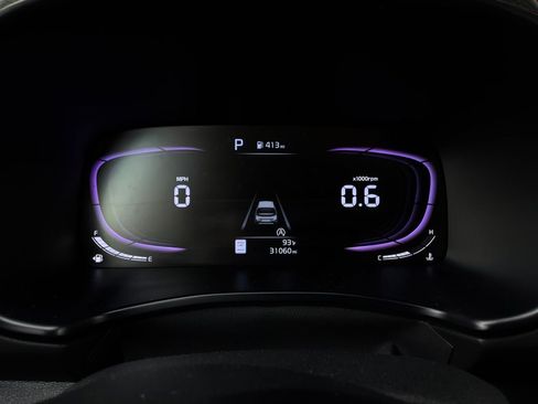 Used 2025 Kia Soul LX w/ LX Technology Package FWD image 35