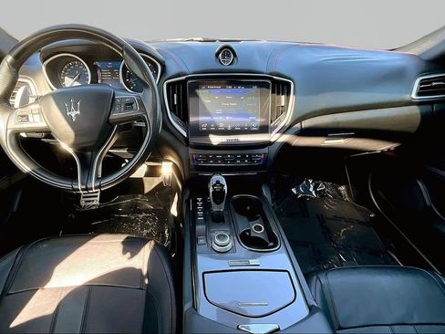 Used 2017 Maserati Ghibli image 7