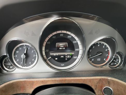 Used 2013 Mercedes-Benz E 350 Sedan image 12
