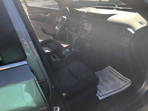 Used 2020 Nissan Rogue S w/ Special Edition Package image 5