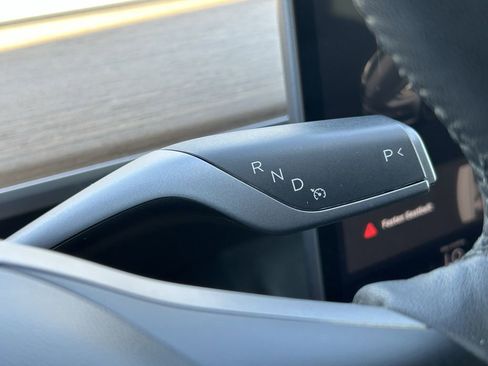 Used 2021 Tesla Model 3 Standard Range Plus image 26