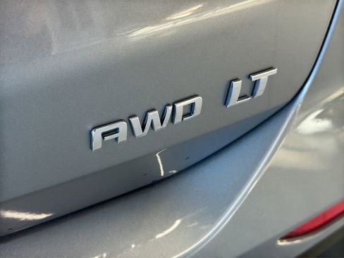 Used 2023 Chevrolet Equinox LT image 23