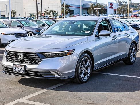 Certified 2024 Honda Accord EX image 21