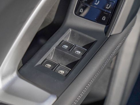 New 2025 Audi Q5 Premium image 16