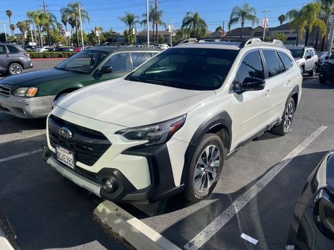 Used 2023 Subaru Outback Limited AWD/4WD image 2