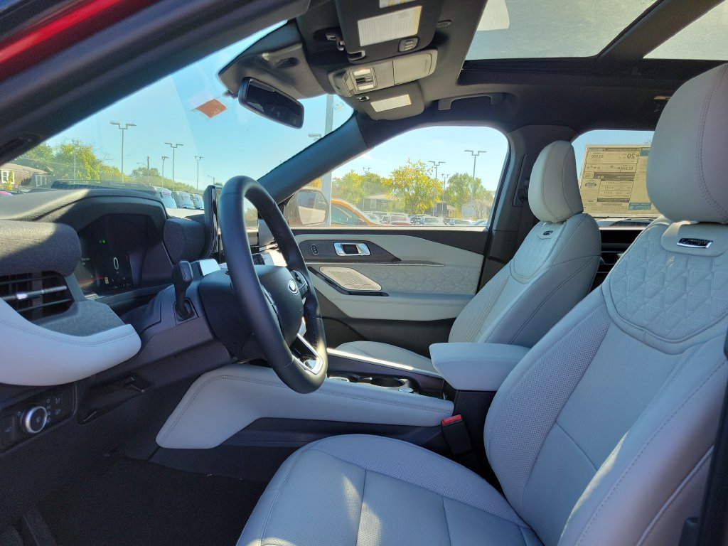 New 2027 Ford Explorer Platinum w/ 3.0L Ultimate Package AWD/4WD image 18